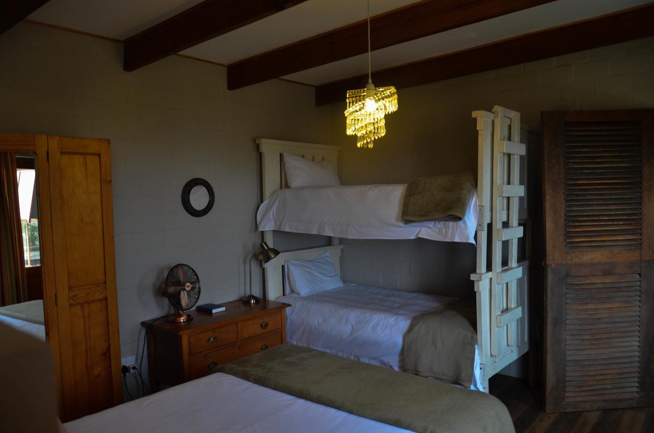 The Stables Accommodation Лангебан Екстериор снимка