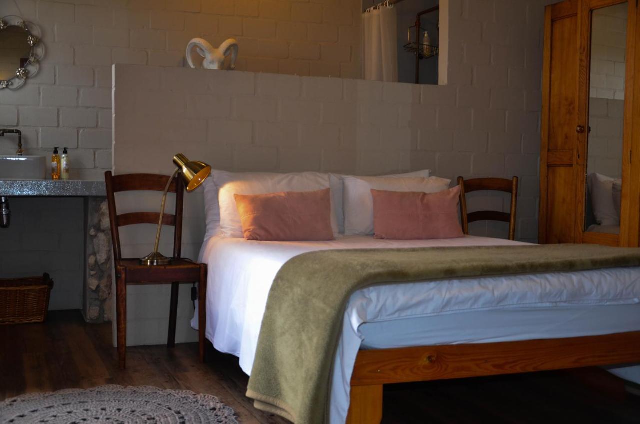 The Stables Accommodation Лангебан Екстериор снимка